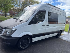 2017 Mercedes-Benz Sprinter — photo 12 of 23