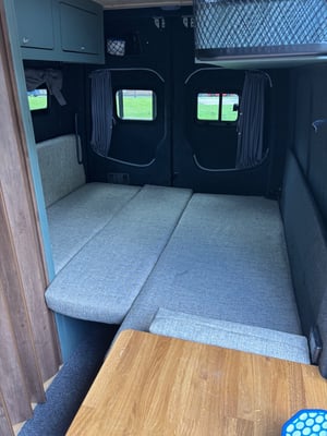 2017 Mercedes-Benz Sprinter — photo 16 of 23