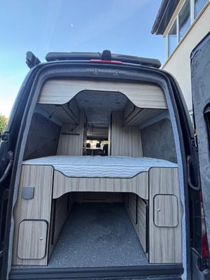 2020 Mercedes Sprinter Expedition — photo 25 of 29