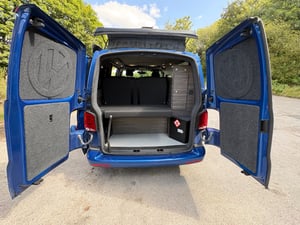2020 VW Transporter — photo 3 of 14