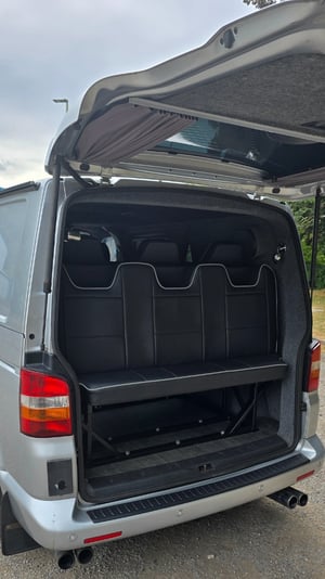 2005 Volkswagen T5 Campervan — photo 17 of 20