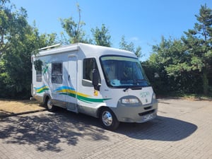 2000 Knaus Travliner — photo 6 of 20