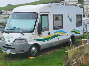 2000 Knaus Travliner — photo 9 of 20
