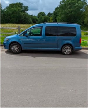 2016 Volkswagen Caddy Maxi — photo 1 of 1