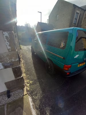 2000 Volkswagen Transporter T4 SWB 1.9TD — photo 6 of 22