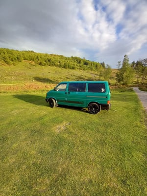 2000 Volkswagen Transporter T4 SWB 1.9TD — photo 2 of 22