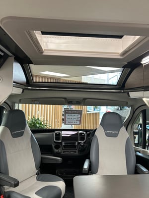 2025 Swift Carrera 194 — photo 13 of 22