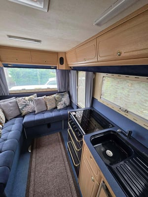2001 Auto-Sleeper — photo 19 of 20