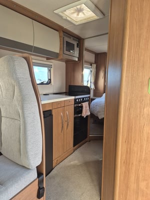 2018 Auto-Trail Imala 730 — photo 4 of 9