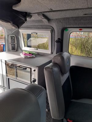 2013 Nissan Luna NV200 — photo 11 of 29
