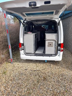 2013 Nissan Luna NV200 — photo 8 of 29