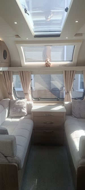 2022 Compass Capiro — photo 2 of 19