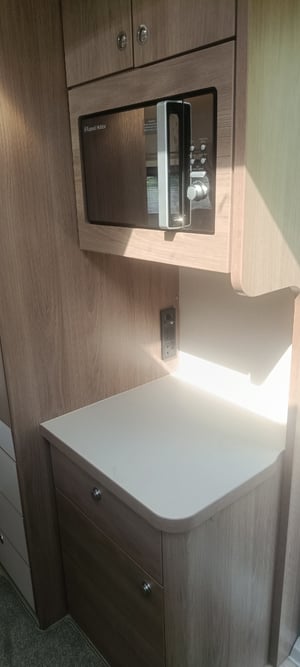 2022 Compass Capiro — photo 3 of 19