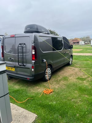 2014 Renault Trafic Campervan — photo 12 of 17