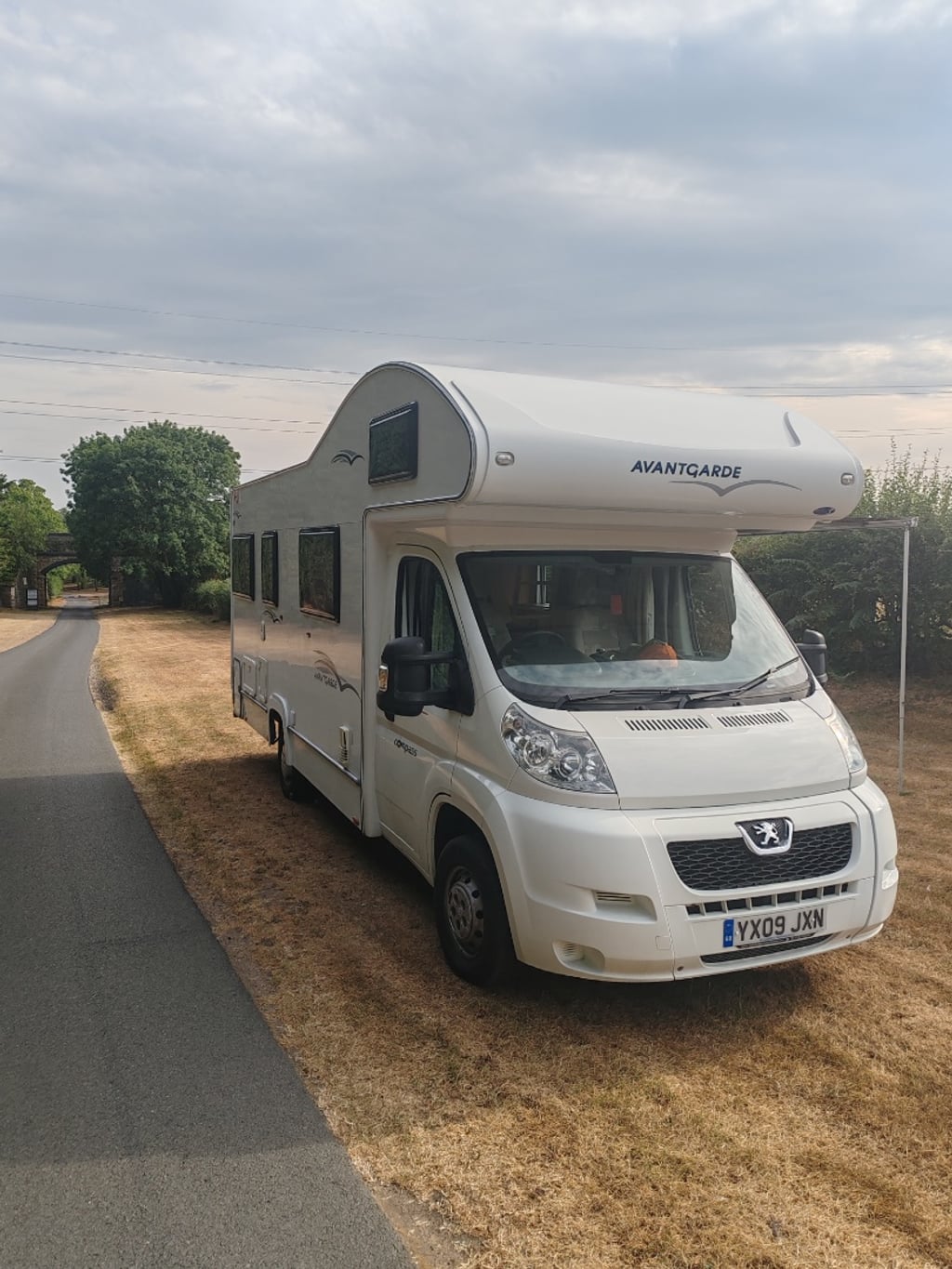 2009 Peugeot Aventgurde - Image 1