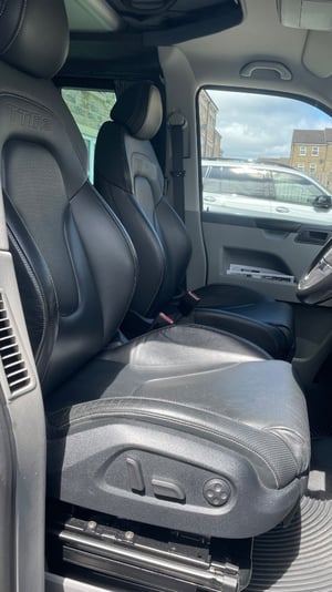 2013 Volkswagen Transporter Sportline 180 DSG Campervan — photo 9 of 21