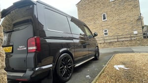 2013 Volkswagen Transporter Sportline 180 DSG Campervan — photo 4 of 21