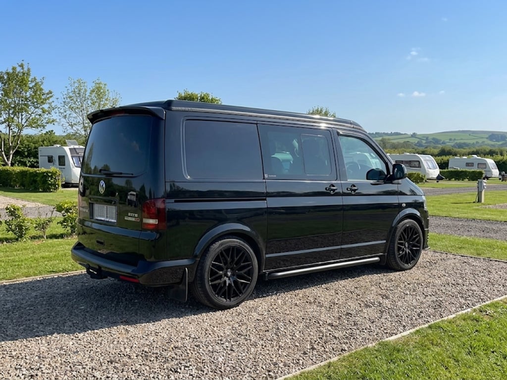 2013 Volkswagen Transporter Sportline 180 DSG Campervan - Image 1