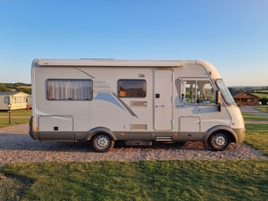2004 Hymer B634
