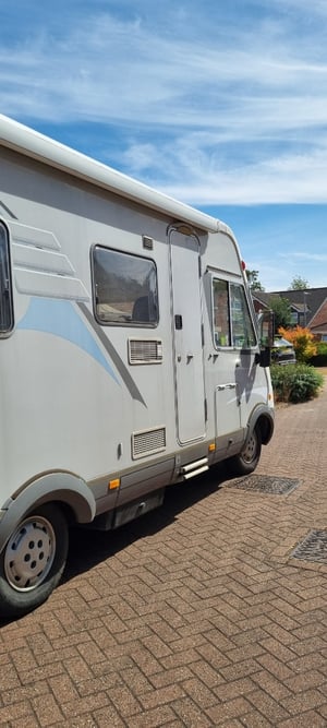 2004 Hymer B634 — photo 25 of 31