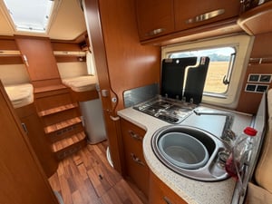 2011 Hymer B678 — photo 4 of 26
