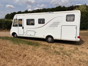 2011 Hymer B678 — photo 7 of 26