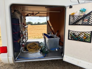 2011 Hymer B678 — photo 11 of 26