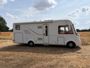 2011 Hymer B678 — photo 12 of 26