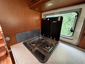 2011 Hymer B678 — photo 32 of 56