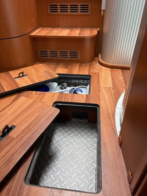 2011 Hymer B678 — photo 49 of 56