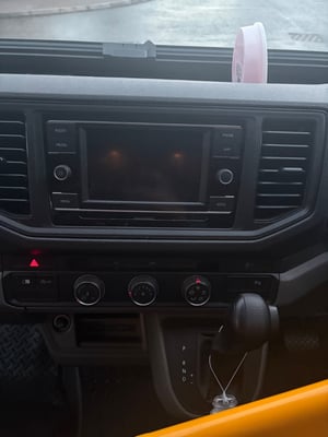 2023 Volkswagen Crafter — photo 3 of 34