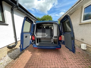  Volkswagen Transporter T30 LWB Campervan  — photo 7 of 62