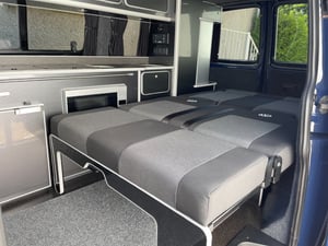  Volkswagen Transporter T30 LWB Campervan  — photo 34 of 62
