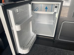  Volkswagen Transporter T30 LWB Campervan  — photo 41 of 62