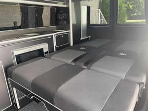 Volkswagen Transporter T30 LWB Campervan  — photo 55 of 62