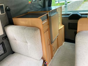 2010 Volkswagen T5.1 Campervan — photo 6 of 9