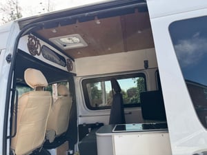2019 Mercedes-Benz Sprinter — photo 14 of 15