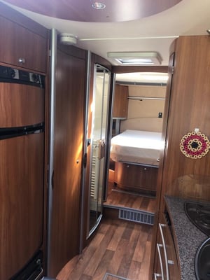 2012 Dethleffs Premium Liner — photo 9 of 24