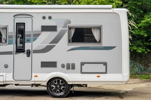 2018 Auto-Sleepers Broadway FB — photo 8 of 71