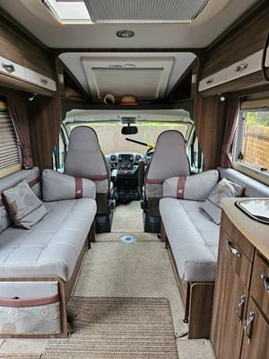 2018 Auto-Sleepers Broadway FB — photo 4 of 24