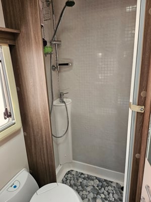 2018 Auto-Sleepers Broadway FB — photo 15 of 24