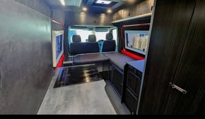 2007 Volkswagen Crafter Campervan — photo 11 of 13