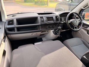 2015 Volkswagen T6 Campervan — photo 17 of 25