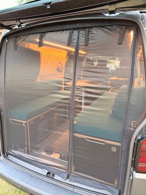 2015 Volkswagen T6 Campervan — photo 23 of 25