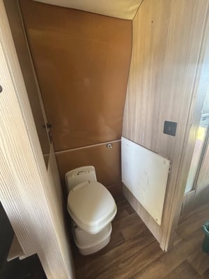2006 Iveco Daily Conversion — photo 18 of 25