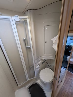 2013 Elddis Autoquest 145 — photo 13 of 15