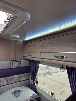 2022 Autosleeper Burford — photo 13 of 39