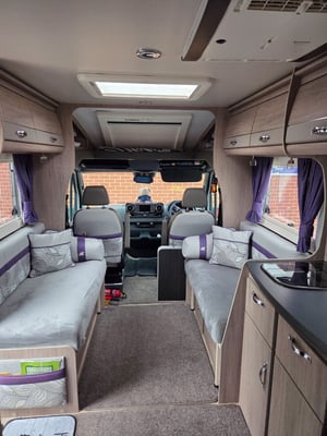 2022 Autosleeper Burford — photo 11 of 39