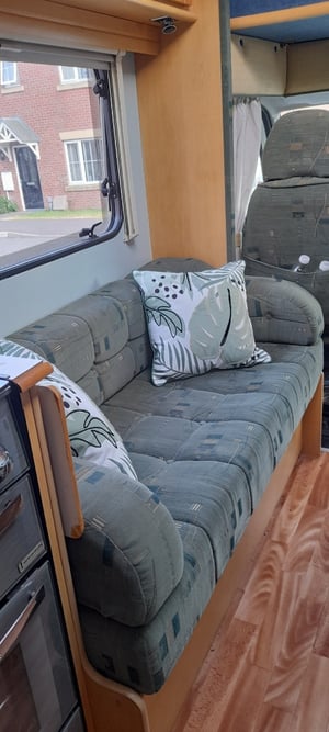 2007 Elddis Firestorm — photo 6 of 12