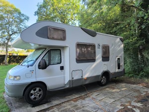 2002 Knaus Sun Traveller 708g — photo 3 of 16